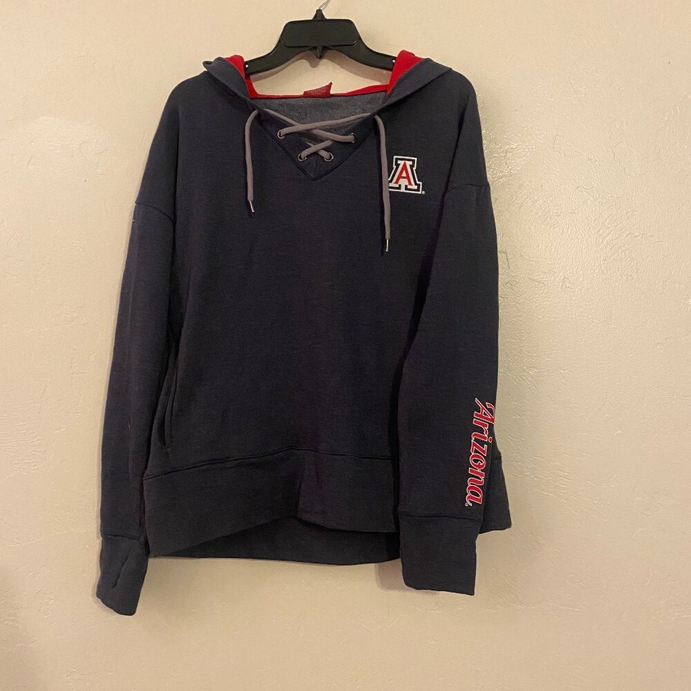 Arizona Wildcats Blue Hoodie. Colosseum. Size M. Pockets. Like New.